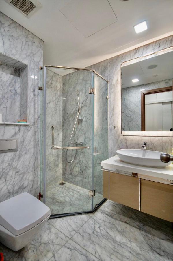 *Bom Homes* Vinhomes Central Park- Luxury Apartment مدينة هوشي منه المظهر الخارجي الصورة